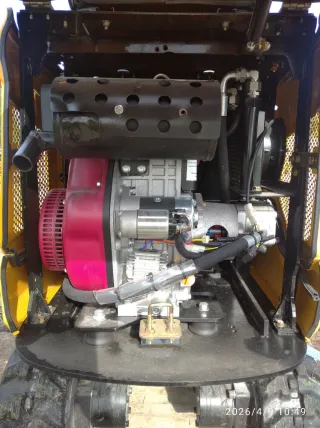 Mini retroexcavadora orugas de goma