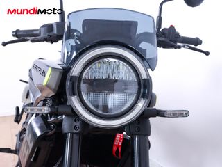 HUSQVARNA SVARTPILEN 125 ABS