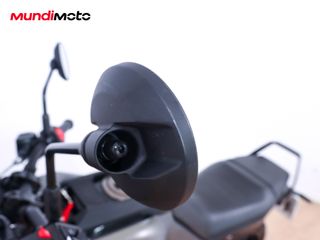 HUSQVARNA SVARTPILEN 125 ABS