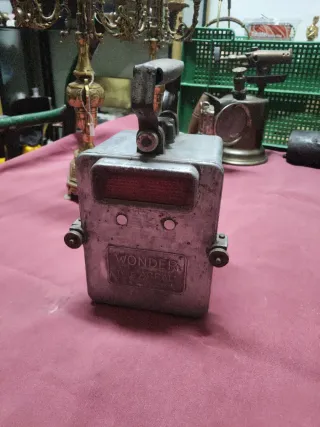 Antigua linterna WONDER años 50
