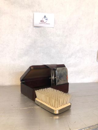 Set pulizia scarpe vintage con scatola spazzola e