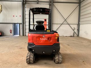 Mini excavadora Kubota KX030-4