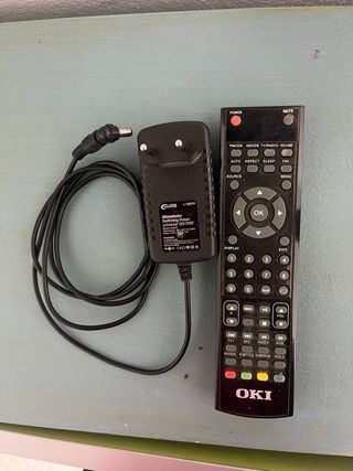 OKI Televisión Negra y Gris