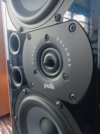 Altavoces Polk Audio RTI10