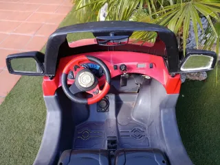 Coche eléctrico infantil Feber Challenger