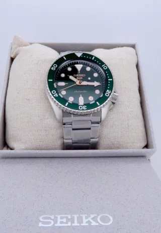Seiko 5 Automatico Verde Nuovo