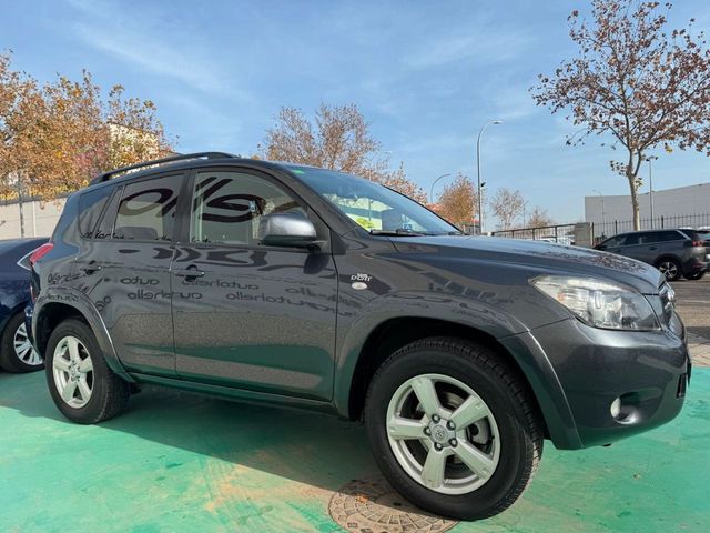 TOYOTA Rav4 2.2 D4D 177cv Premium