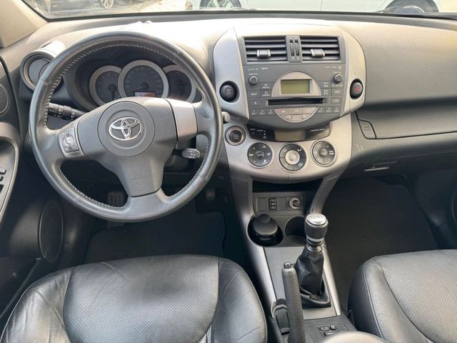 TOYOTA Rav4 2.2 D4D 177cv Premium