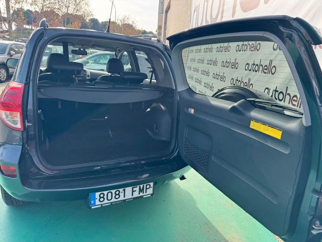 TOYOTA Rav4 2.2 D4D 177cv Premium