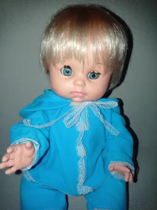 Muñeca antigua .