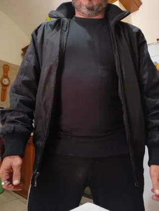 Giubbino idrorepellente nero