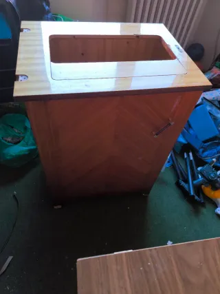 Máquina de coser Alfa +segundo mueble regalo