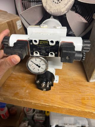 Bomba piloto automático 24V