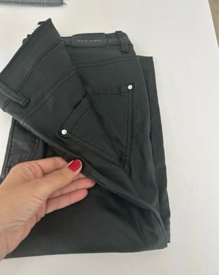 Pantalón efecto cuero negro Talla 42