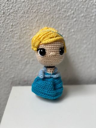 Muñeco crochet hecho a mano Amigurumi