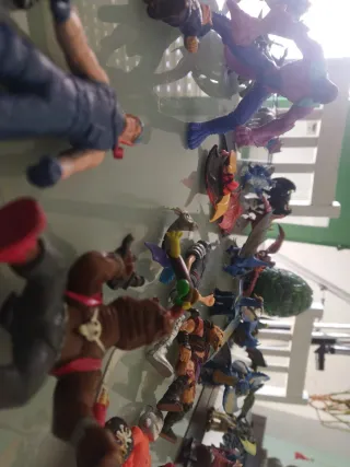 Lote de figuras de dragones