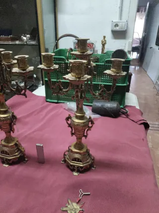 Candelabros antiguos de bronce