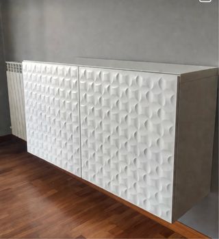 Aparador blanco moderno con puertas