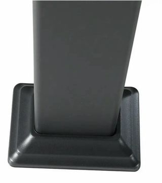 Pérgola de metal color blanco