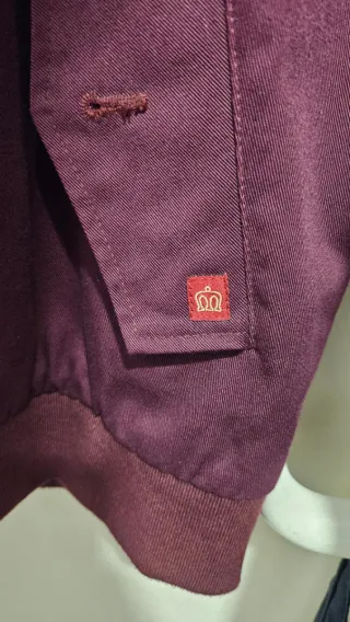 Cazadora Harrington Merc London color vino tinto