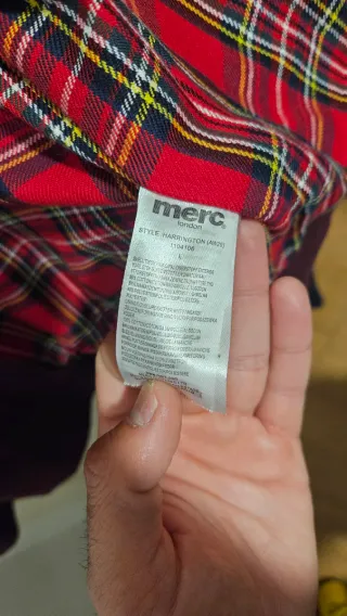 Cazadora Harrington Merc London color vino tinto