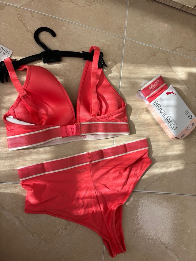 Conjunto deportivo Puma V-Neck Triangle Top
