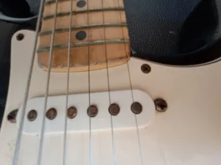 Fender Stratocaster MIM 2004 Negra