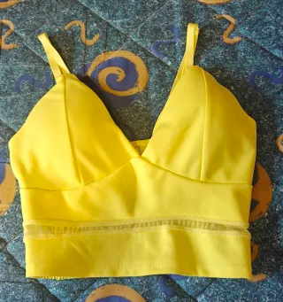 Top Crop Amarillo Neón con Gasa y Nido de abeja