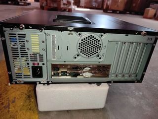 Caja Micro ATX + Fuente + Teclado