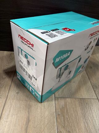 Necchi M108A Máquina de coser