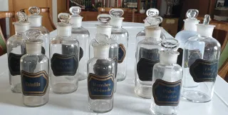 13 Bottiglie di Farmacia Antiche XIX-XX Secolo