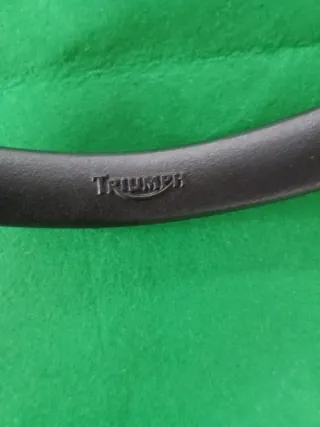 Asiento y asa Triumph Speed Triple 955i