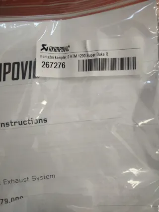 Akrapovic Sistema de Escape