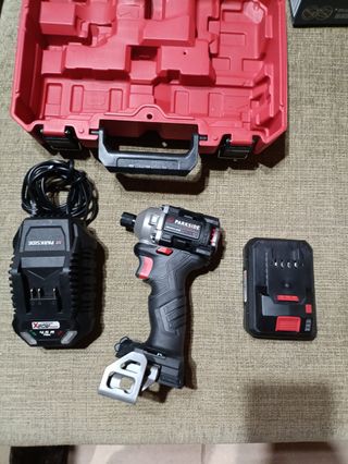 Atornilladora Parkside 20V + Batería + Cargador
