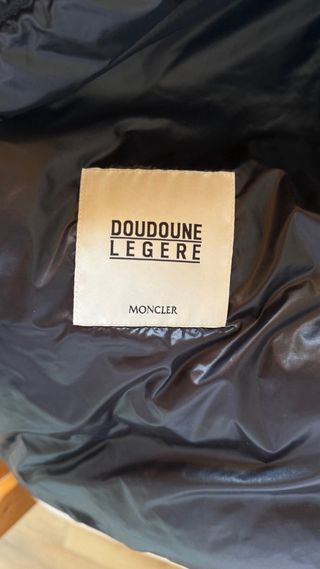 Abrigo Moncler Negro