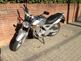 Honda CBF 250 Naked