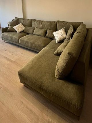 Sofá chaiselongue verde tela