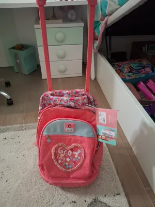 Mochila escolar con ruedas y diseño floral