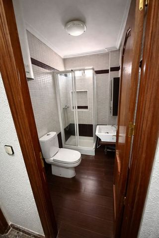 Piso en alquiler en Linares