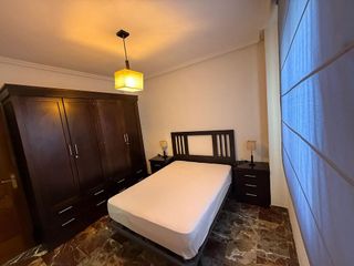 Piso en alquiler en Linares