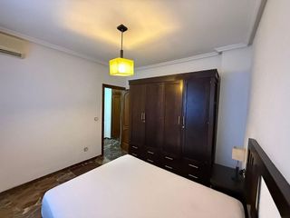 Piso en alquiler en Linares