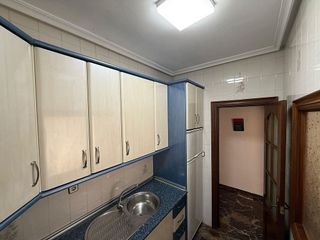 Piso en alquiler en Linares