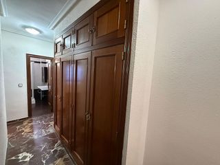 Piso en alquiler en Linares