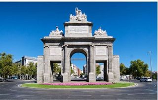 Garaje en alquiler en Acacias en Madrid