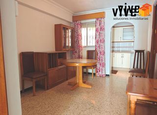 Casa adosada en venta en La Buhaira en Sevilla
