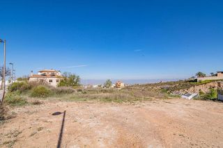 Solar en venta en Zubia (La)