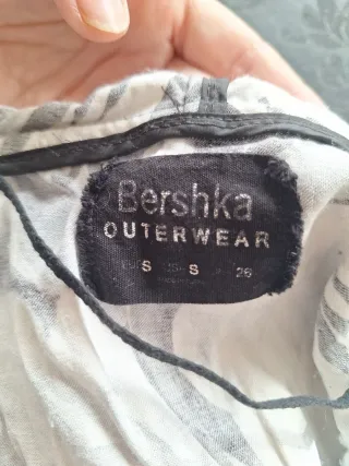 Cazadora Bershka Estampada