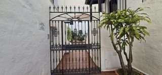 Piso en venta en Puerto Banús en Marbella