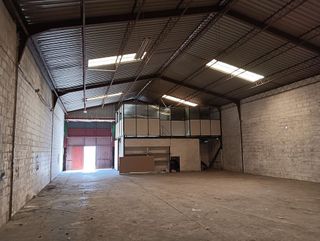 Nave industrial en alquiler en Palmete en Sevilla