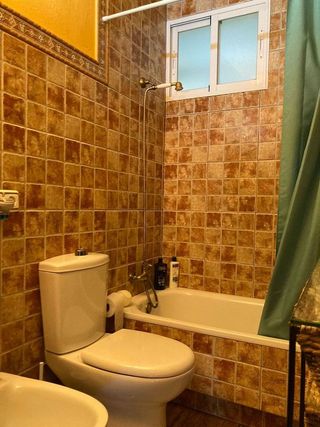 Piso en alquiler en Polígono Cartuja – La Paz en Granada